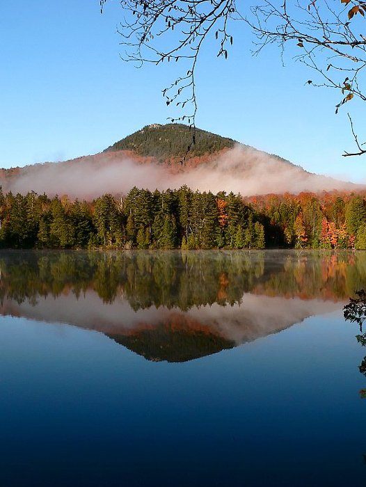 Mosquito-Mountain-with-fog-in-autumn_P1090620
