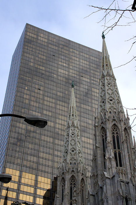 Saint Patrick's Cathedral on 6th Avenue-01