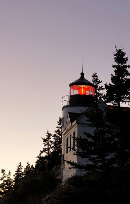Bass-Harbor-lighthouse-at-dusk_DSC09766
