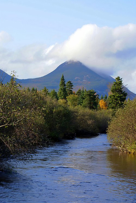 Baxter-State-Park-mountain-stream-and-clouds_DSC00092